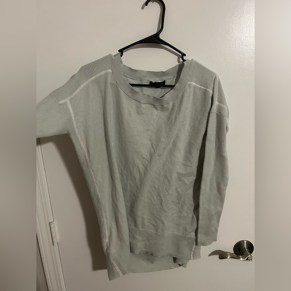 Size medium sweater.